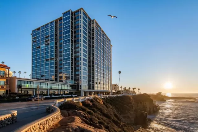 MLS: NDP2309330 Condo For Sale