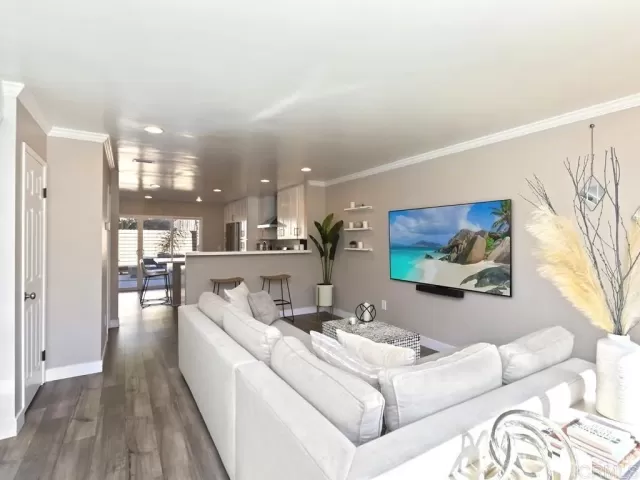 MLS: NDP2309386 Condo For Sale