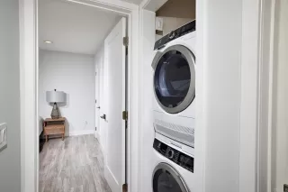 Photo #5: NDP2309428 Listing