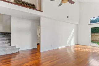 Photo #3: NDP2309447 Listing