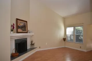 Photo #4: NDP2309456 Listing