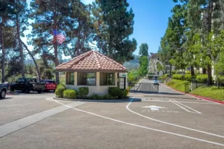 Photo #5: NDP2309495 Listing