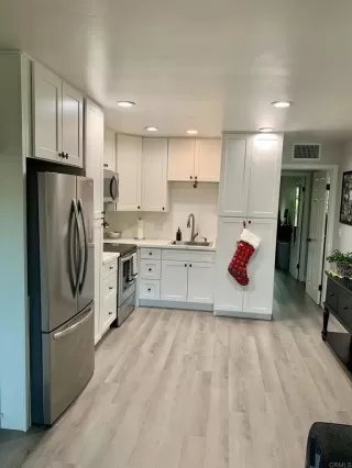 Photo #4: NDP2309506 Listing