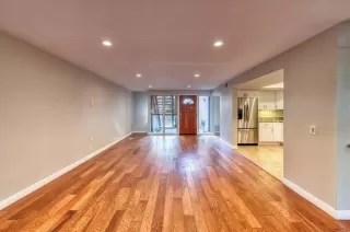 Photo #5: NDP2309600 Listing