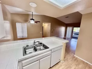 Photo #4: NDP2400146 Listing