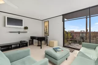 Photo #4: NDP2400388 Listing