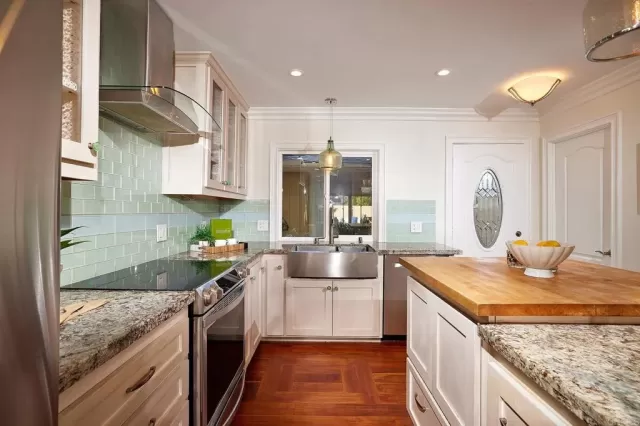 MLS: NDP2400464 Condo For Sale