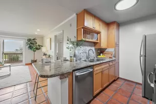 Photo #3: NDP2400496 Listing 