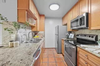 Photo #5: NDP2400496 Listing 