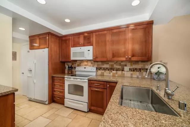 MLS: NDP2400577 Condo For Sale