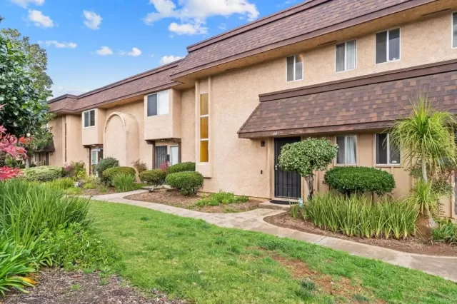 MLS: NDP2400684 Condo For Sale