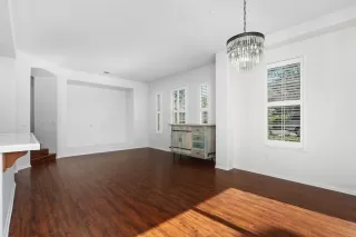 Photo #4: NDP2400877 Listing