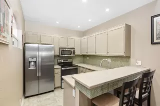 Photo #4: NDP2400888 Listing 