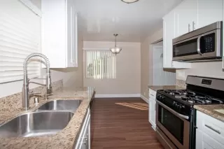 Photo #6: NDP2400974 Listing