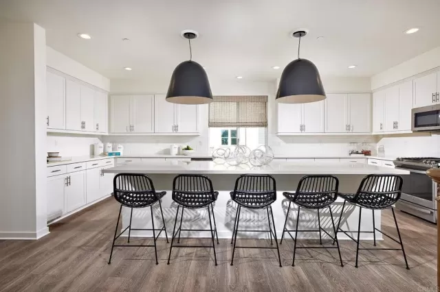 MLS: NDP2400975 Condo For Sale