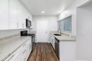 Photo #6: NDP2401252 Listing