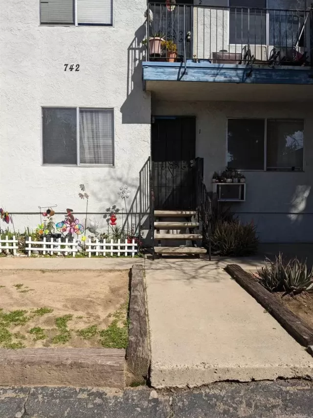 MLS: NDP2401269 Condo For Sale