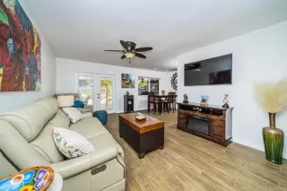 Photo #5: NDP2401900 Listing