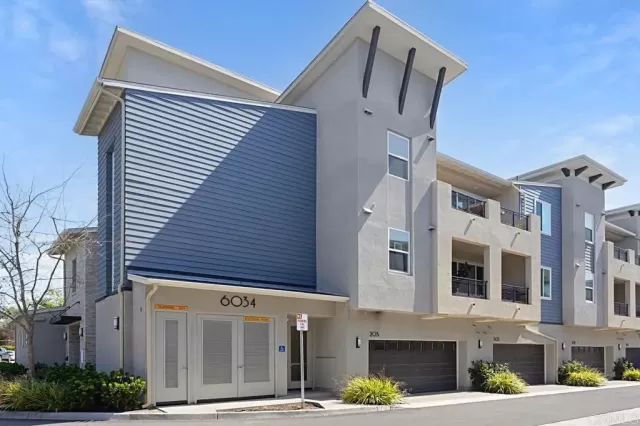 MLS: NDP2402366 Condo For Sale