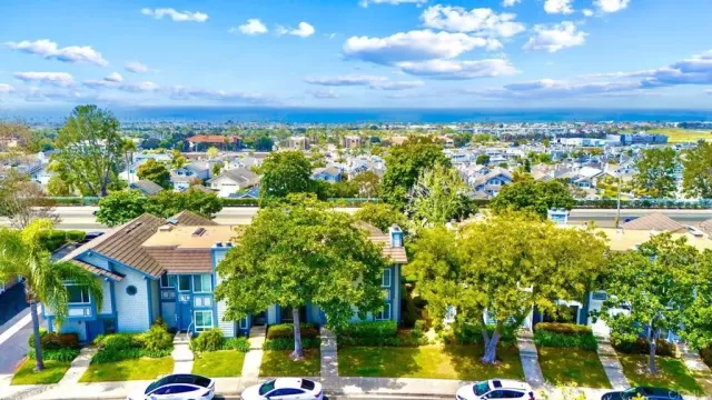 MLS: NDP2403299 Condo For Sale