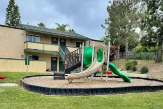 Photo #2: NDP2403367 Listing