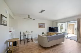 Photo #3: NDP2403368 Listing