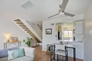 Photo #4: NDP2403368 Listing