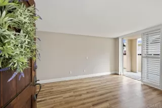 Photo #2: NDP2403493 Listing