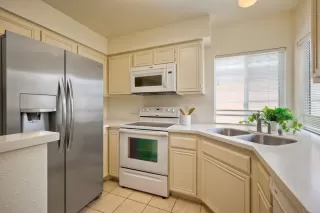 Photo #6: NDP2403536 Listing