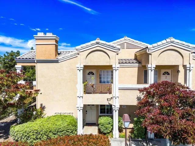 MLS: NDP2403724 Condo For Sale