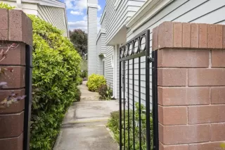 Photo #4: NDP2403736 Listing