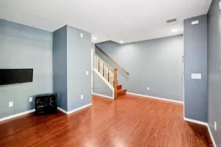 Photo #3: NDP2403839 Listing 