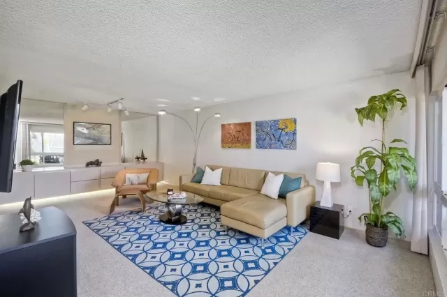 MLS: NDP2403855 Condo For Sale