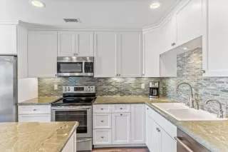 Photo #4: NDP2403895 Listing