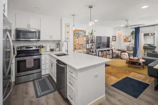 Photo #4: NDP2403973 Listing