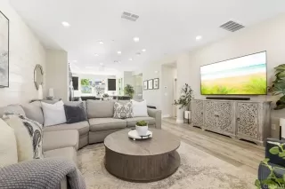 Photo #3: NDP2404145 Listing