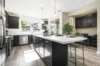 Photo #6: NDP2404145 Listing