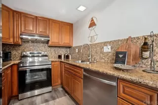 Photo #2: NDP2404298 Listing