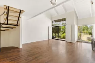 Photo #4: NDP2404421 Listing