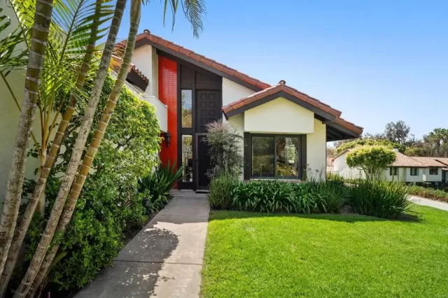 MLS: NDP2404428 Condo For Sale