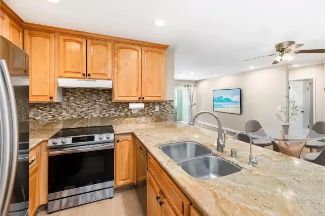 MLS: NDP2404515 Condo For Sale