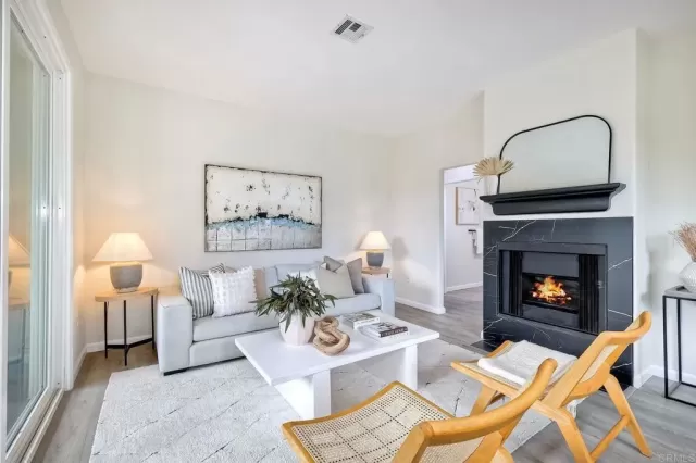 MLS: NDP2404586 Condo For Sale