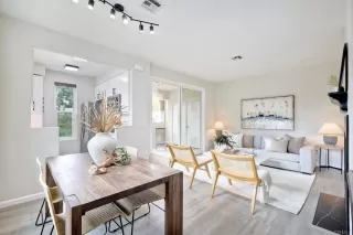 Photo #3: NDP2404586 Listing