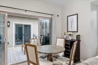 Photo #4: NDP2404590 Listing