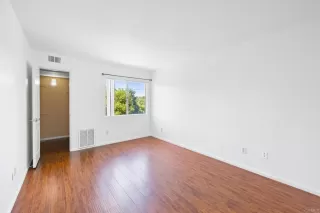 Photo #6: NDP2404794 Listing