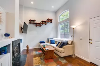 Photo #2: NDP2404812 Listing