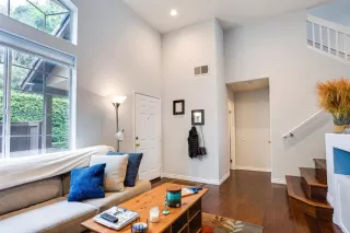 Photo #4: NDP2404812 Listing