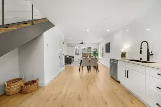 Photo #3: NDP2404845 Listing 