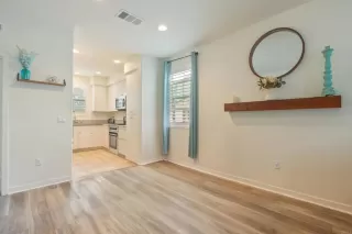 Photo #3: NDP2404847 Listing