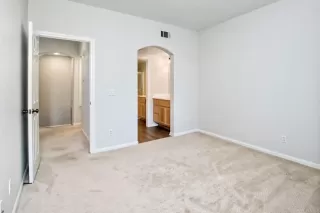 Photo #6: NDP2405068 Listing